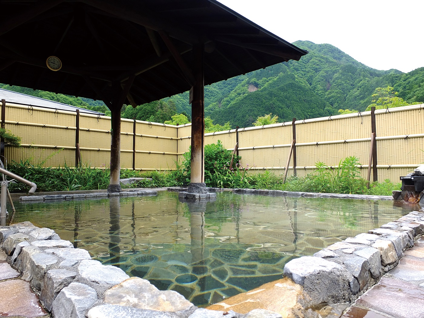 【温泉巡り】静岡市・黄金の湯(梅ヶ島新田温泉)に行ってきた!鹿コロッケとキノコそば、わさび丼、しずおかおでんを味わう   YouTube