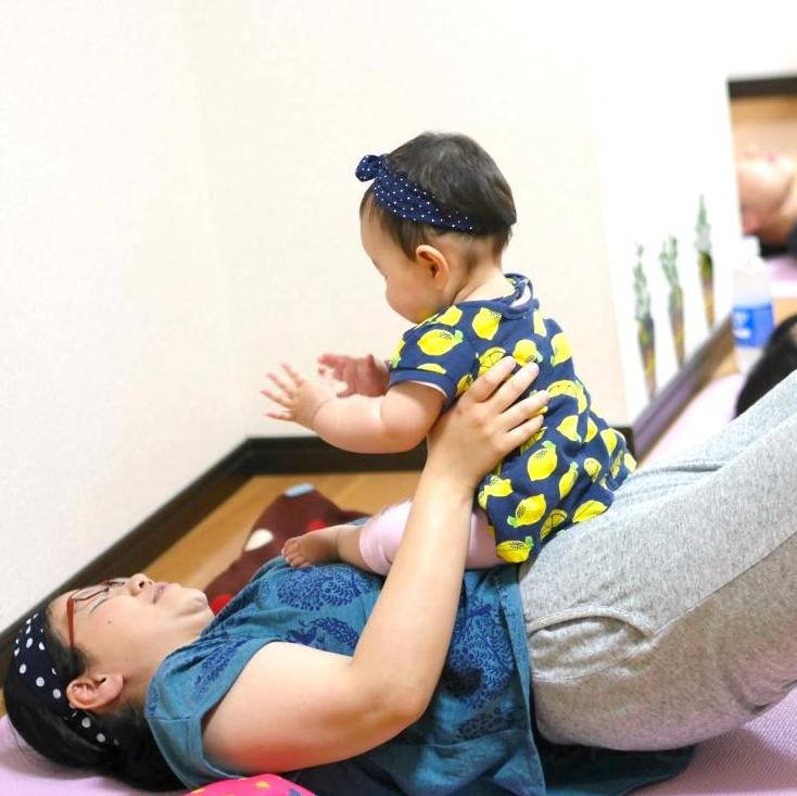 産後ヨガ プライベートレッスン 60分 整体 ヨガサロン Yuj ユジュ セイタイヨガサロンユジュ 静岡市葵区 ビューティー Womo