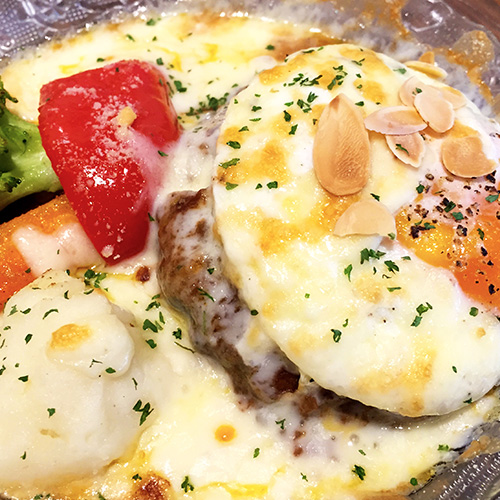 チーズ&エッグ煮込みハンバーグのイメージ