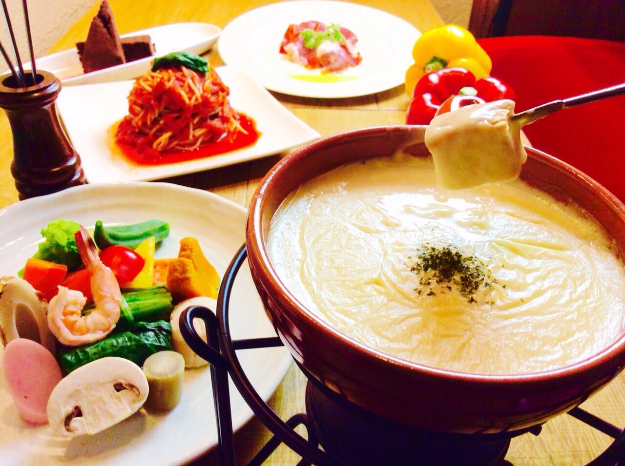 濃厚チーズがたまらない♪ とろ~りチーズフォンデュコース 2.5H飲み放題付+全6品のイメージ