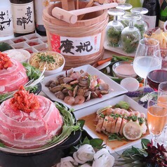 【CREAM新年会2020】70種以上&2時間飲み放題付き豚キムチマウンテン鍋コース3980円のイメージ