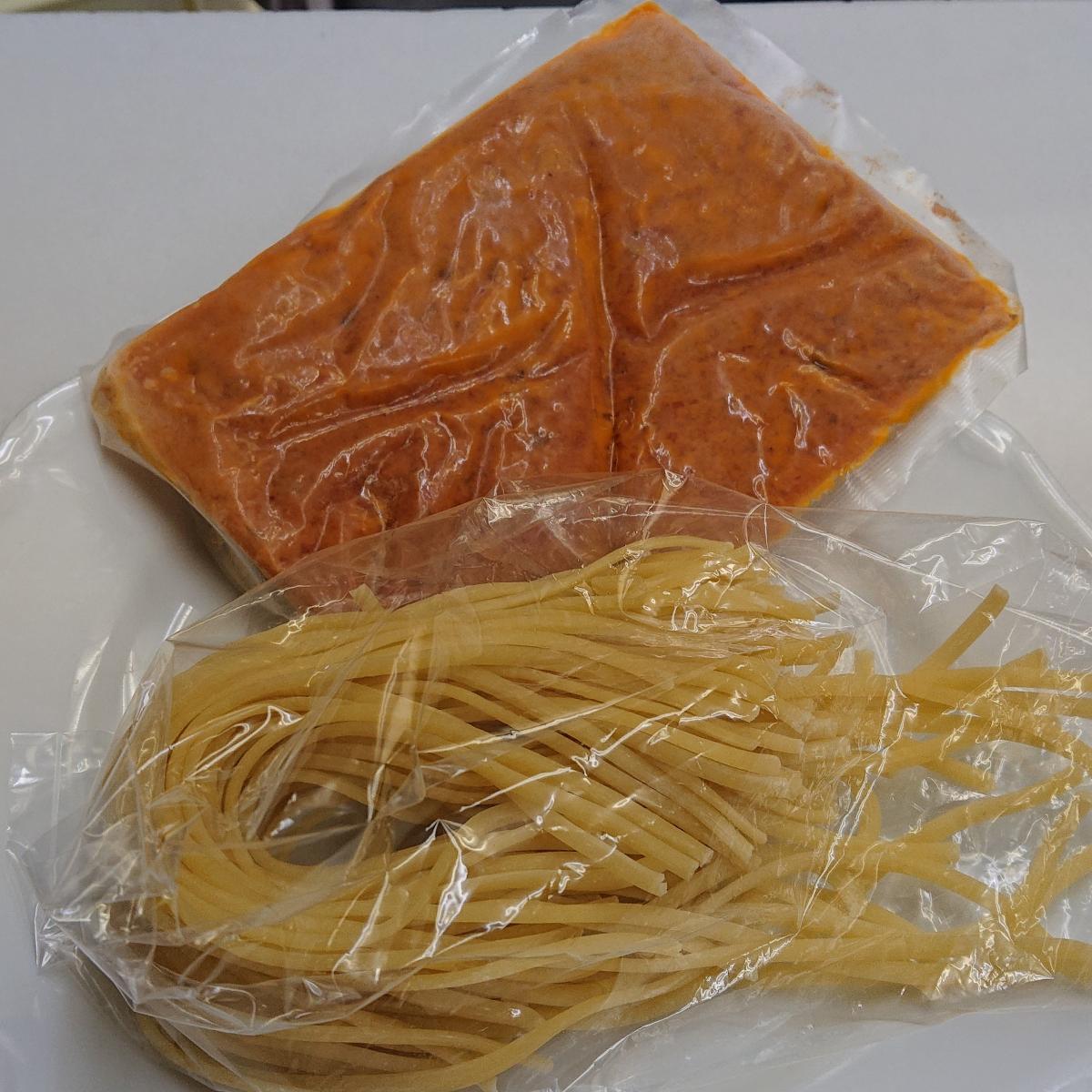 (食材の小売り販売)ミートソース (自家製生パスタ付き)のイメージ